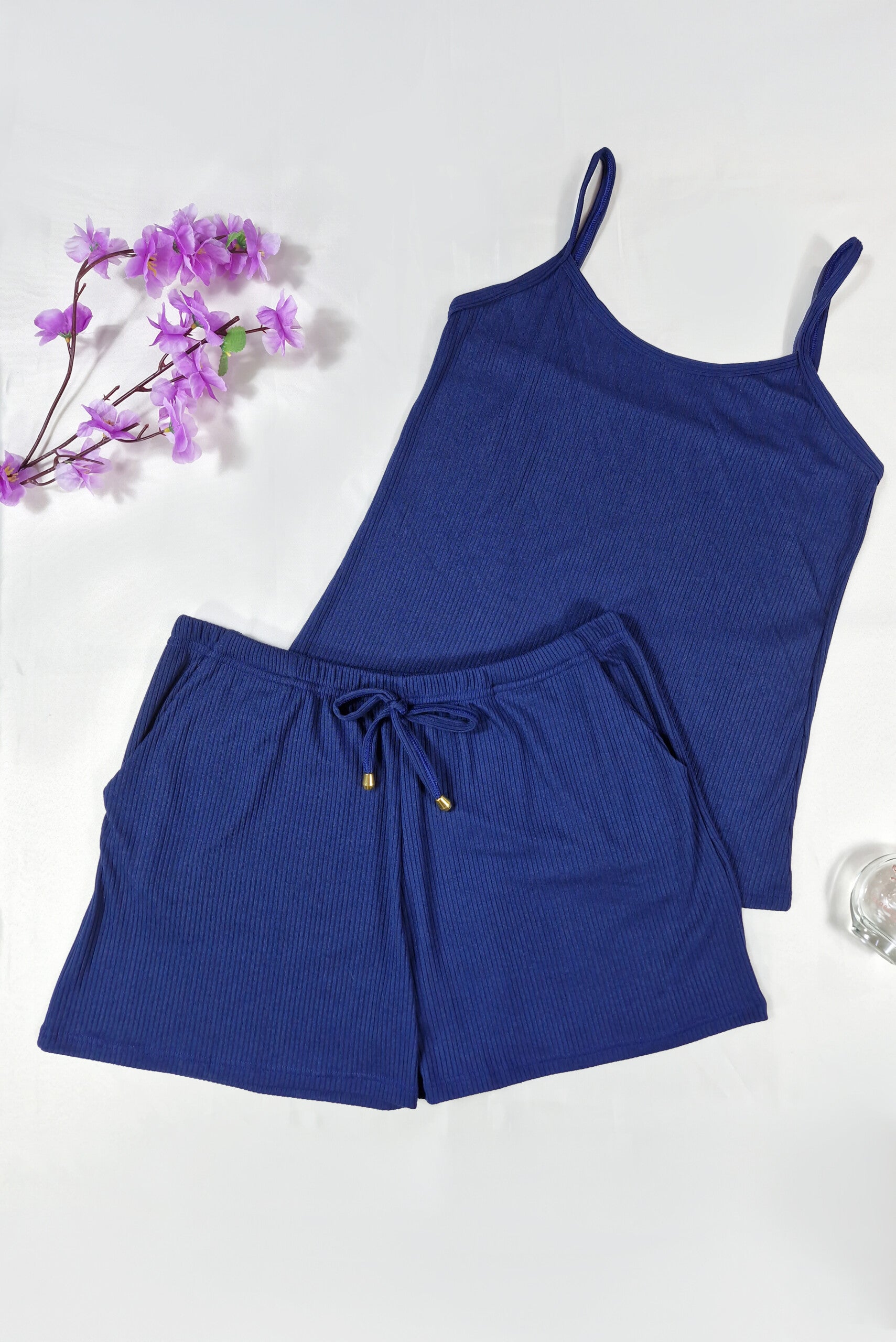 Short Doll Canelado com Bolso em azul-Marinho – Doce Malícia