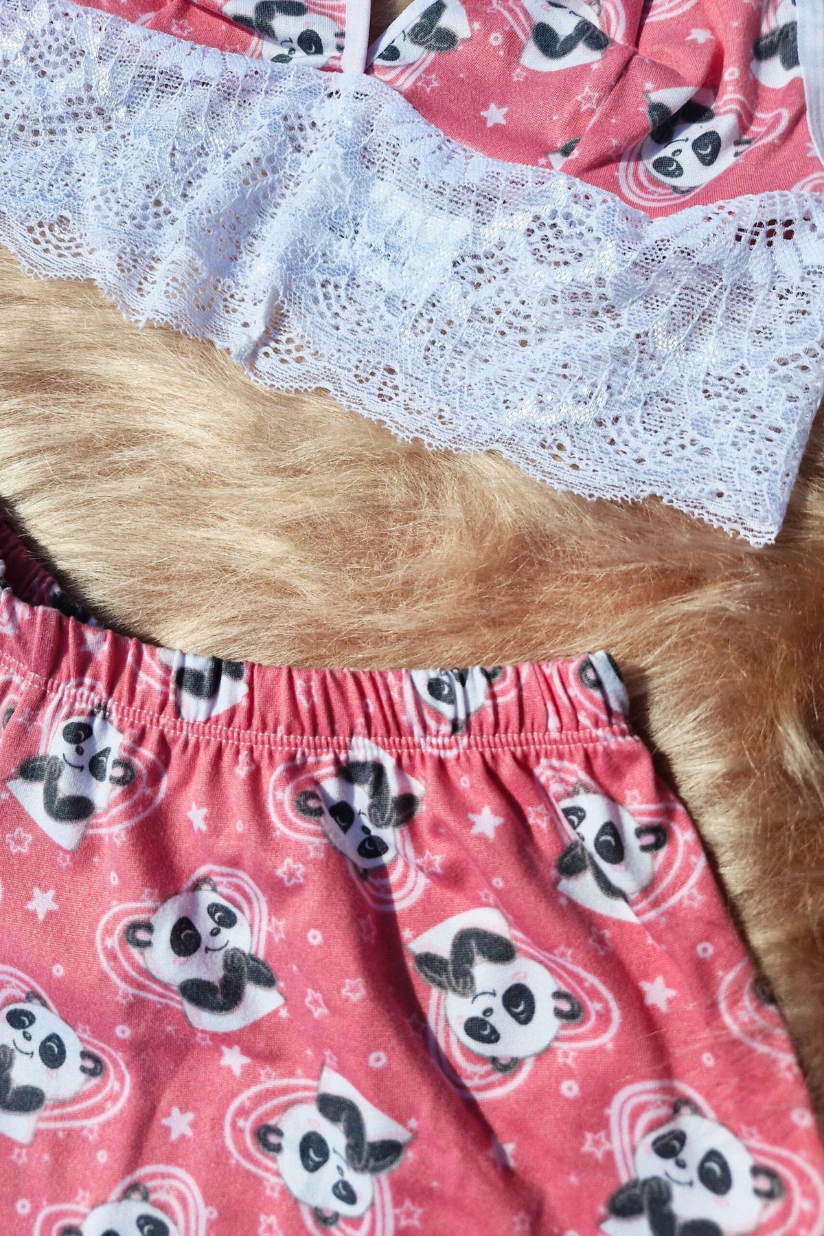 Short Doll Estampado Top com Renda em Branco – Doce Malícia