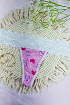Tanga em Suede Estampado com Renda em Branco – Doce Malícia
