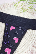 Tanga em Suede Estampado com Renda em Branco – Doce Malícia