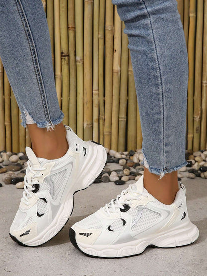 Tênis Feminino Corrida Cadarço Bicolor Branco – Doce Malícia