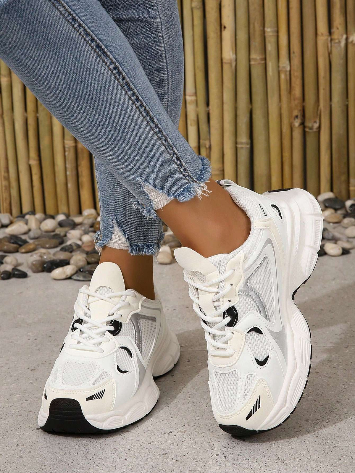 Tênis Feminino Corrida Cadarço Bicolor Branco – Doce Malícia