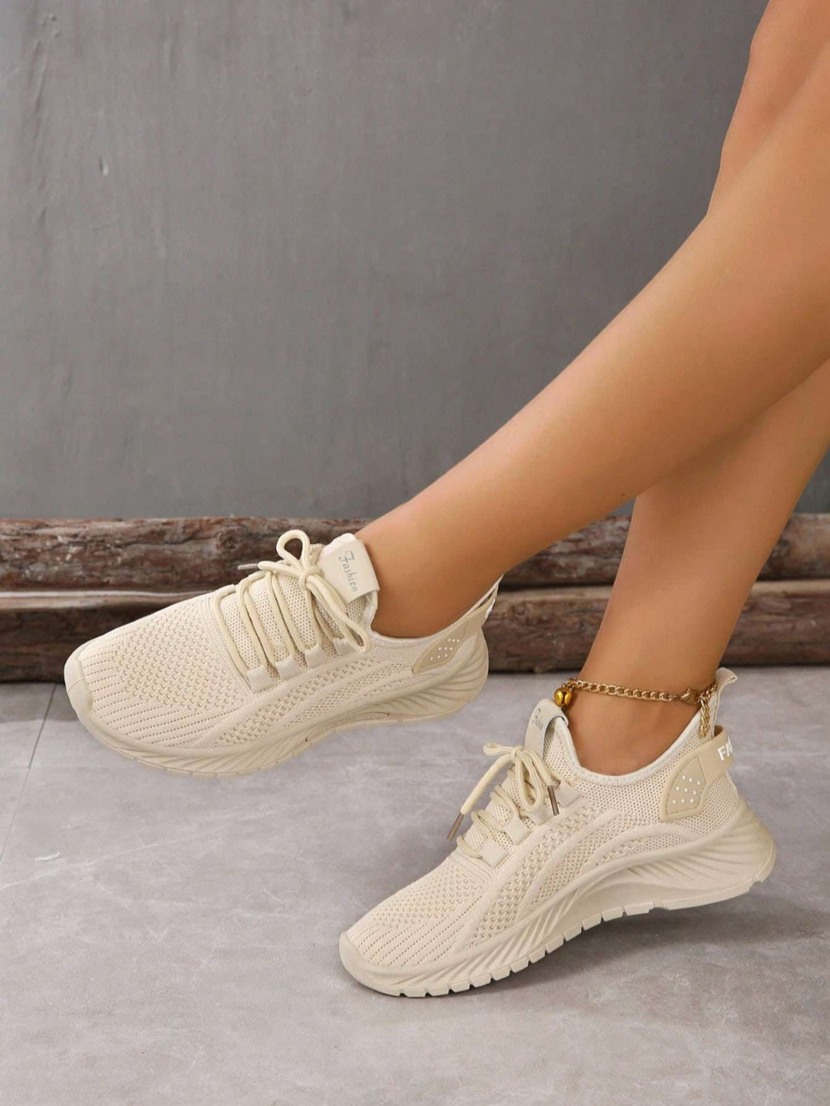 Tênis Feminino Renda Bege – Doce Malícia