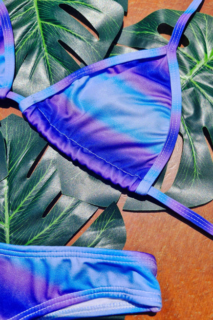 Biquíni Cortininha Estampado – Tie em azul – Doce Malícia