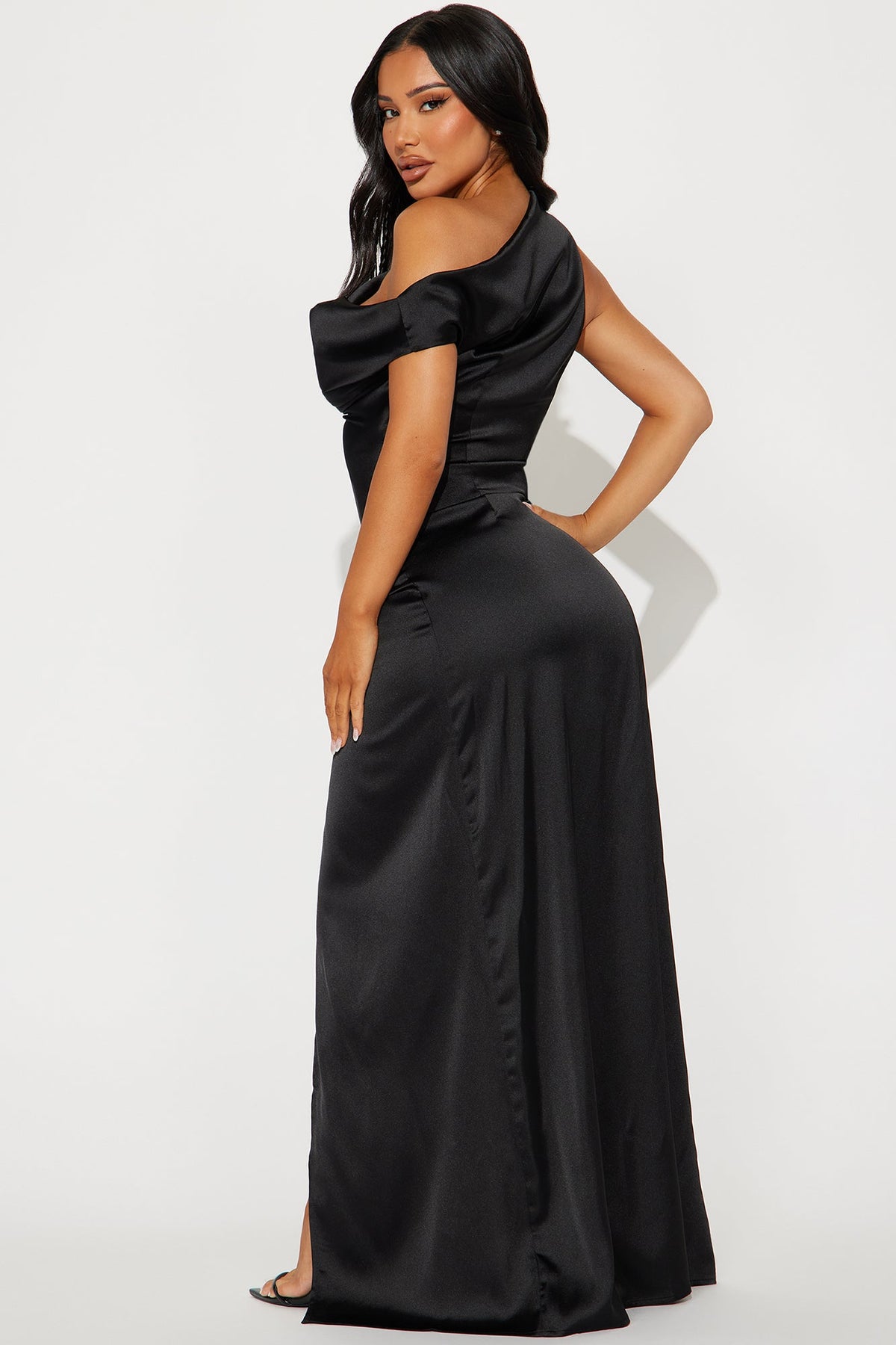 Vestido Feminino Cetim Preto – Doce Malícia