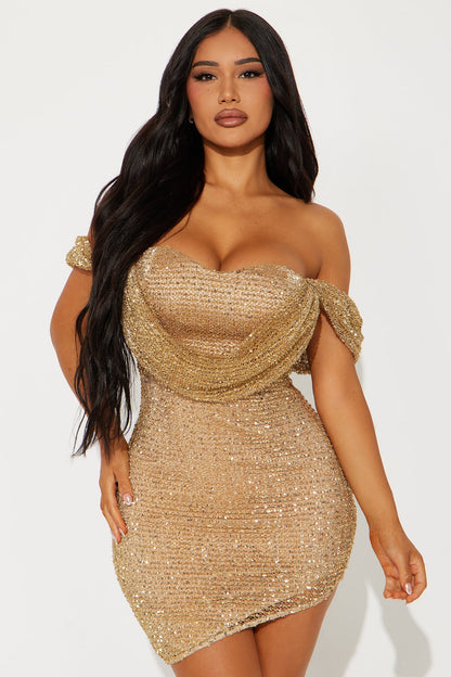 Vestido Feminino Curto Paetê Dourado – Doce Malícia