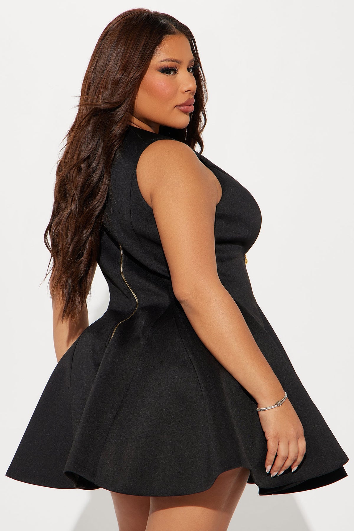 Vestido Feminino Curto Plissado Preto – Doce Malícia