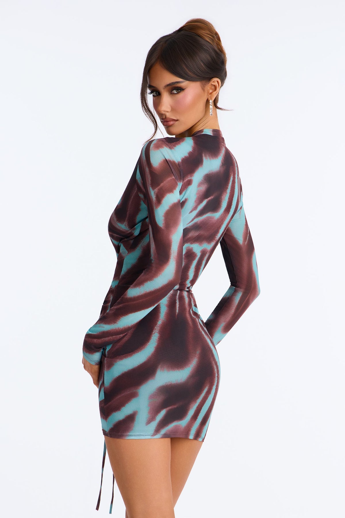 Vestido Feminino Curto Tule Decote V Marrom – Doce Malícia