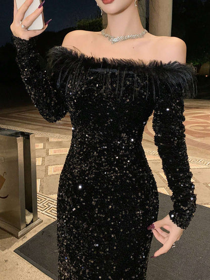 Vestido Longo Feminino Paetê Plumas Ombro a Ombro – Doce Malícia