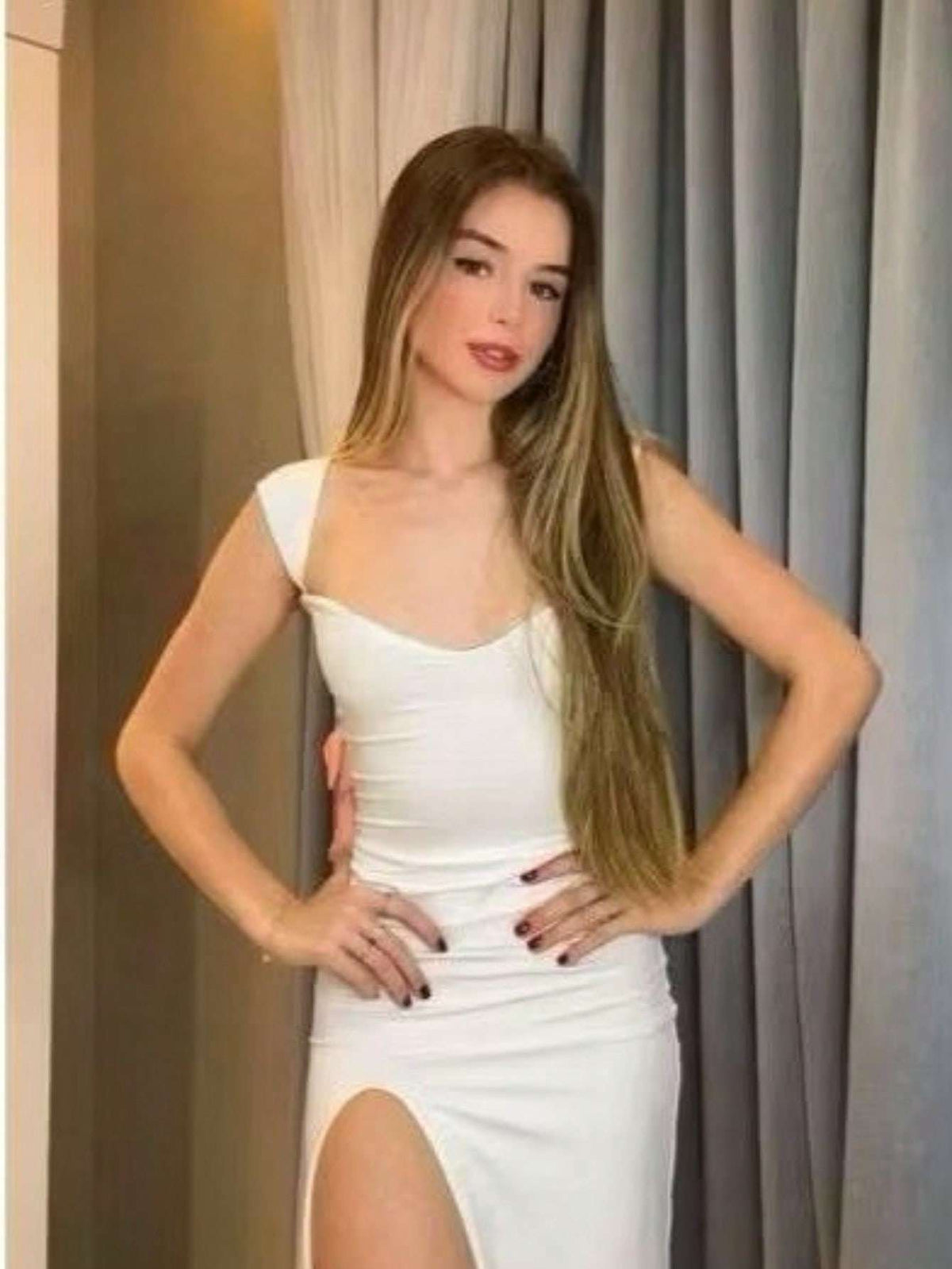 Vestido Longo Decote Coracao com Fenda – Doce Malícia